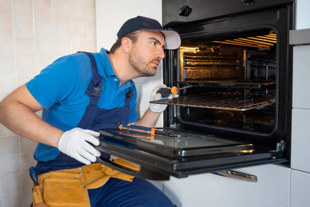 Signs That Your Oven Needs Professional Repair In West Palm Beach, Florida